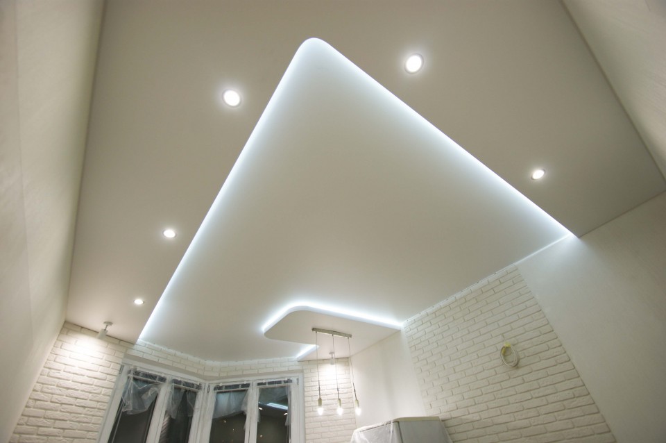 Заказать парящие натяжные потолки в г. Канск